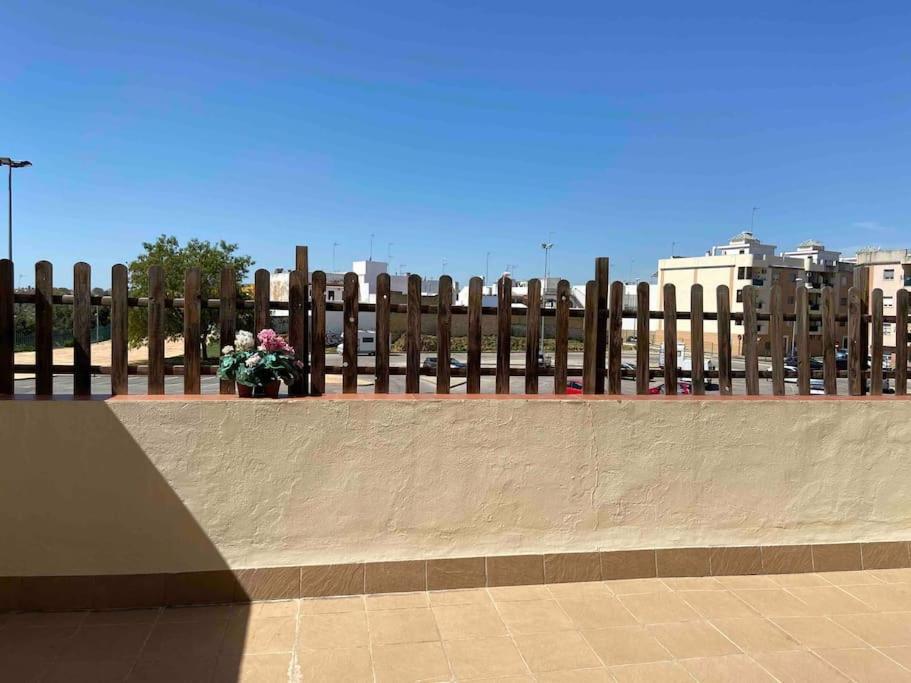 Ferienwohnung Atico Santa Lucia Terraza Y Parking Gratuitos Alcalá de Guadaira Exterior foto